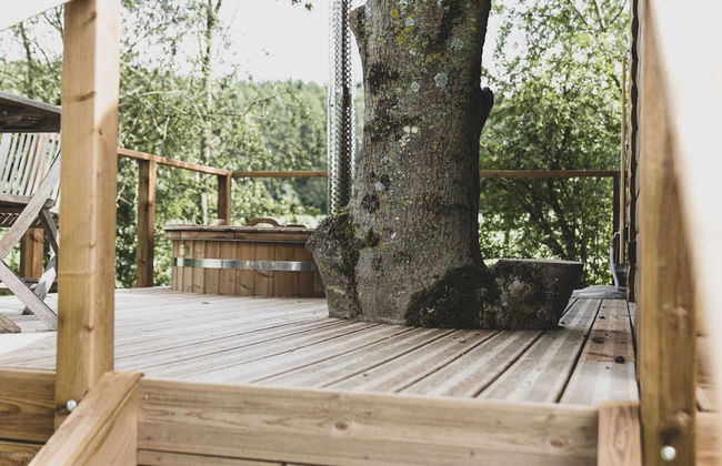 Romantic Woodland Chalet - Photo 30