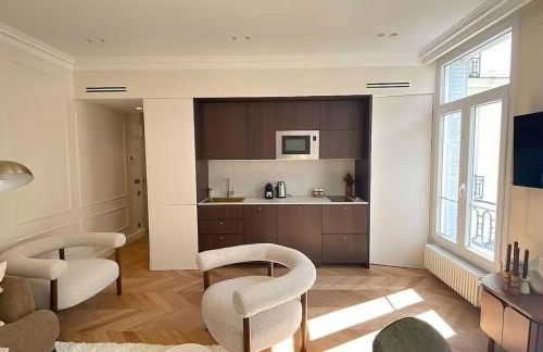 4P 1BR - Fully Renovated with AC - Champs-Elysées - Foto 14