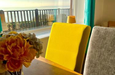 Sunset sea view chalet with hot tub - Photo 13