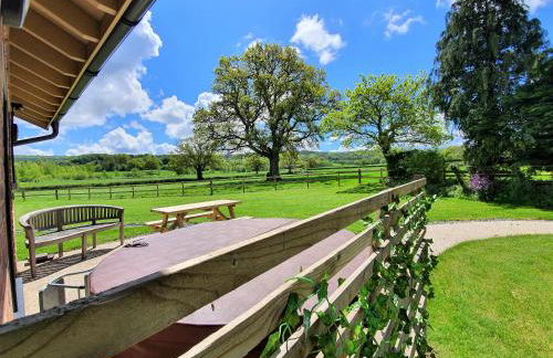 The Victorian Barn, Self-Catering Holidays with Pool and Hot Tubs, Dorset - Photo 24