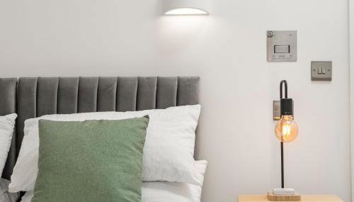 3 Bed House near Purley, by ARP Homes, Free Parking, Ideal for Long Stays & Insurance Bookings - Foto 3