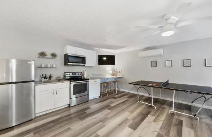 5BR Family Oasis with Pool and Game Room - Foto 28