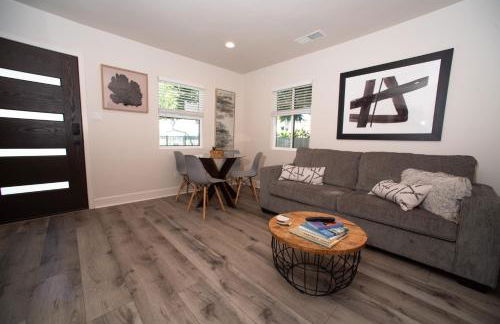 Modern 1 BR Cottage Steps 2Beach - Foto 2