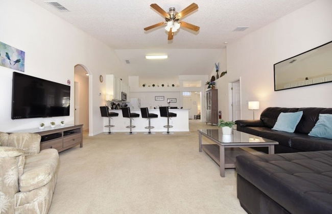 Beautiful 5 Bed Pool Game Room 5 Bedroom Home by RedAwning - Foto 12