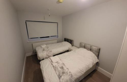 High Spec Large 6 Bedroom House! - Foto 12