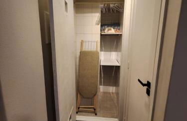 Complete studio one block from Flamengo beach - Foto 14