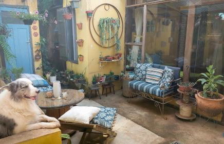 Suítes em casa centenária no centro de Socorro - Foto 27