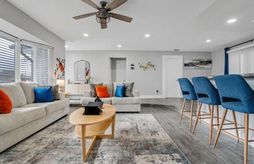 Luxe by Jenn - 3BR Retreat with Heated Pool - Photo 62