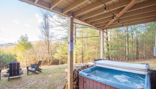 Secluded & Private Retreat- Hot Tub, Fire Pit, Near New River State Park - Foto 5