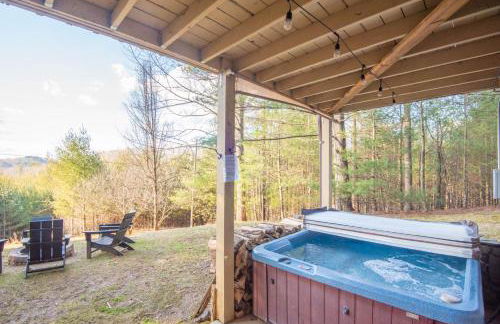 Secluded & Private Retreat- Hot Tub, Fire Pit, Near New River State Park - Foto 5