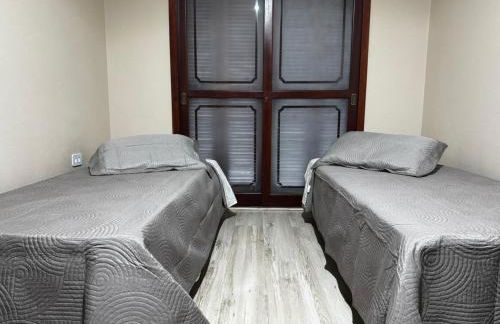 Quarto superior privado, piscina aquecida, garagem, etc - Foto 9