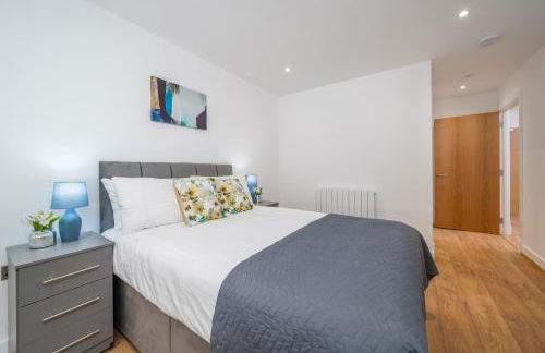 Skyvillion - London River Thames Top Floor Apartments by Woolwich Ferry, Mins to London ExCel, O2 Arena , London City Airport with Parking - Foto 19