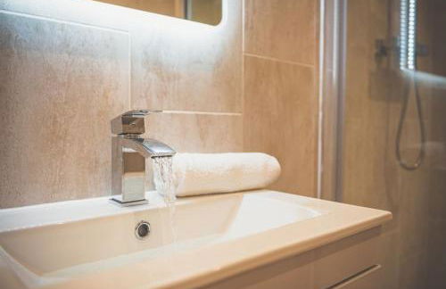 2BR Apt - Balcony - River View - Foto 7