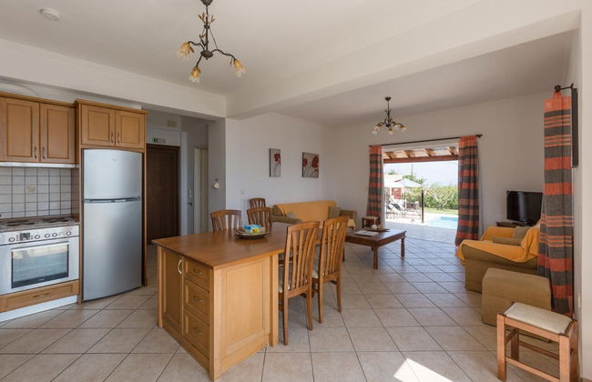 Villa Eleni Agios Stephanos - Foto 13