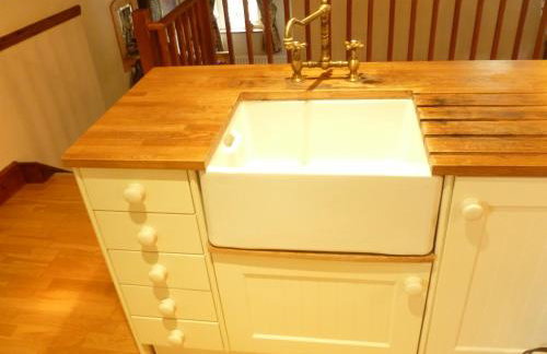 The Old Stores, a Grade II listed cottage in the delightful village of Georgeham, is ideal for beach, surfing, walking & cycling holidays - Foto 13