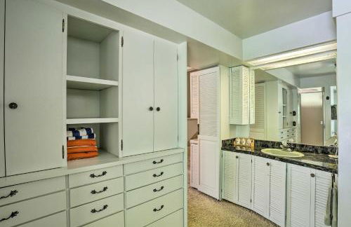 Woodsy Willow Creek Getaway with Pool and Deck! - Foto 19