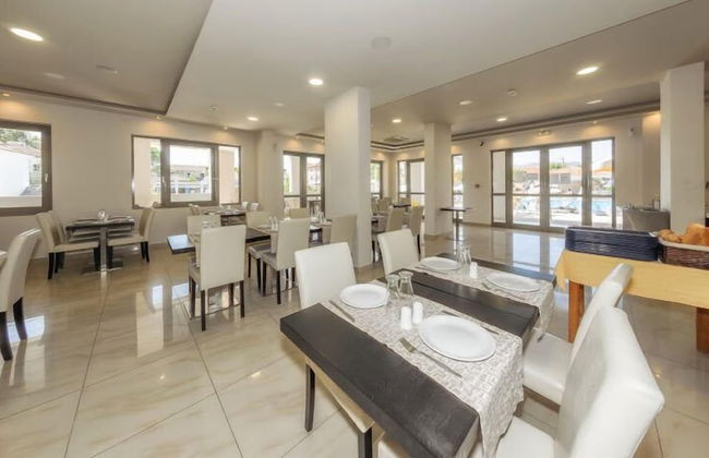 Karras Livin - Foto 18