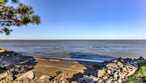 Waterfront Port Clinton Condo with Pool Access! - Foto 2