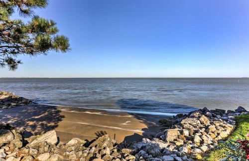 Waterfront Port Clinton Condo with Pool Access! - Foto 2