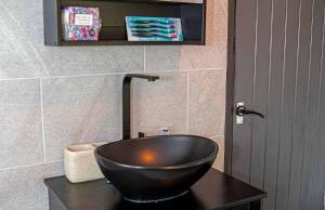 2BR Home in Manchester near Etihad Stadium with Parking - Foto 6