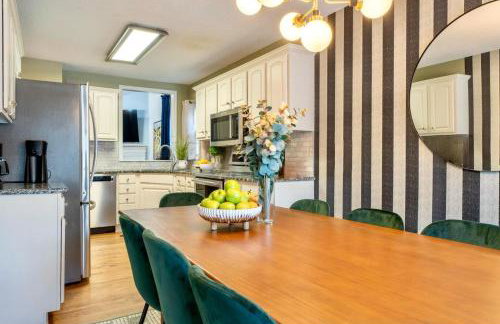 Theater and game rooms 5 bedrooms 2 king size beds TikTok and social media wall - Foto 61