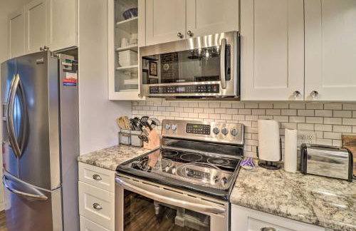 Country-Chic Cotter Home with Outdoor Living Space! - Foto 8