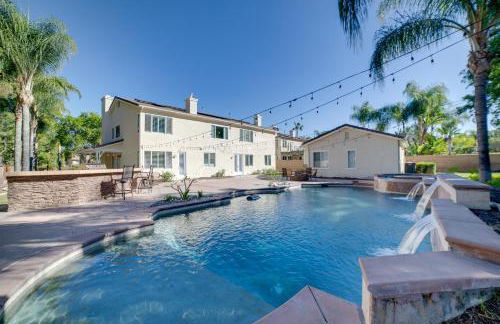 Resort-Style Oasis Expansive Riverside Mansion - Foto 34