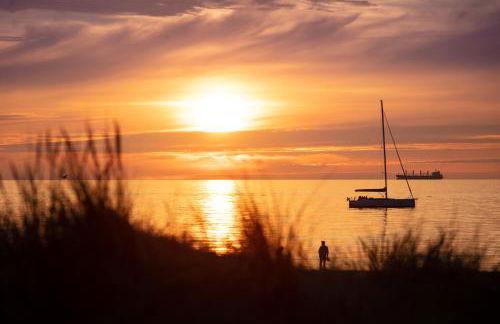 Kapitaenshaus in Wasserlage! Traumapartments Warnemuende - Foto 51