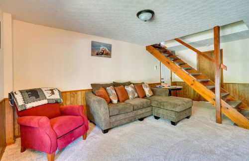 Cabin with Deck about 3 Mi to Apple Valley Lake! - Photo 10