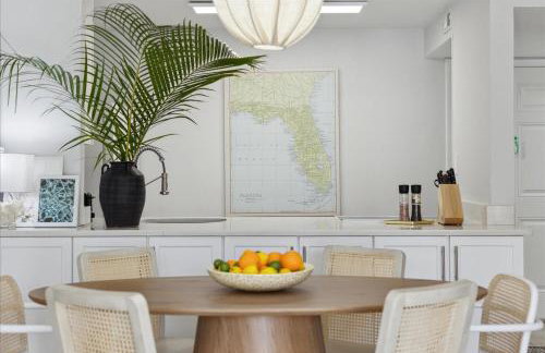 Chateau by the Sea - Cocoa Beach Oceanfront Pet-Friendly Condos with Rooftop Deck & Heated Pool - Photo 14