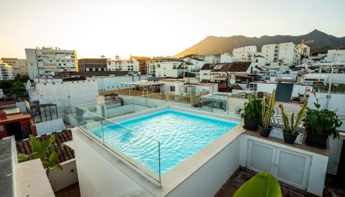 House in the Old Town of Marbella with Private Pool and Free Parking - Photo 3