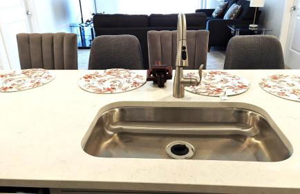 Oasis Lakeside place Near Frisco 2bd-2ba Sleep 6 - Foto 16