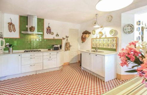 Gorgeous Home In Higuera De La Sierra - Foto 21