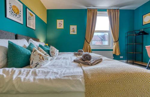 2-Bedroom Modern, Stunning & Stylish Contractor House, Sleeps 4, Prime Portsmouth Location with Free Parking Permit - by Blue Puffin Stays - Foto 27