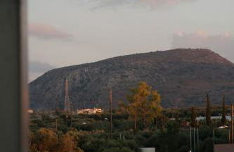 Axos Apartments - Photo 7