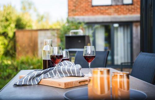 Lakeside property with spa on a nature reserve Bulrushes BV04 - Photo 13