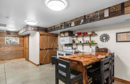 River's Bend Lodge - Hot Tub, Fire Pit, Games & Ski - Foto 9