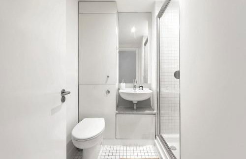 2 Bedroom Apartment Short Term Rental & Flexible Renting Shoreditch with Free WiFi & Balcony - Foto 4