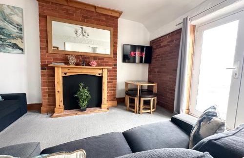 Coastline Retreats - Underwater Apartment - 2 minutes from the beach -Netflix - Foto 8