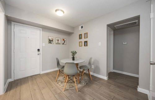 Towne Plaza Apartments #292 in the Galleria Area - Foto 2