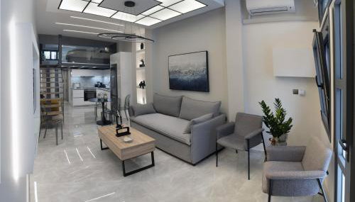 Mary's Loft - Photo 1