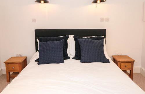 Shipwrights - Photo 16