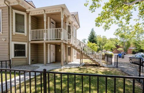 *2bdr Victorian Home away from Home - *Central Loc - Foto 14