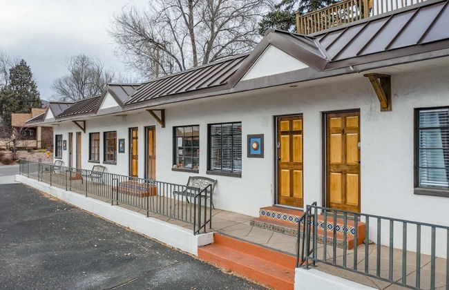 1BD Suite Trails & Garden of the Gods Dogs Welcome! - Photo 19