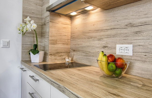 Apartments Victoria - Photo 12