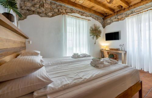 Villa Cocoon - Vacation Home with Heated Pool & Garden - Foto 39