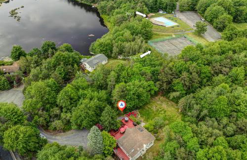 Cozy cottage in the heart of pocono - Foto 1