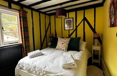 The Cwtch - Romantic Tudor Cottage in heart Old Town - Foto 12