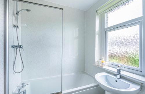 Millfield House - Cosy 2 bed house in Motherwell - Foto 2