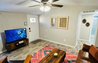 Golden Hour Getaway - Photo 4